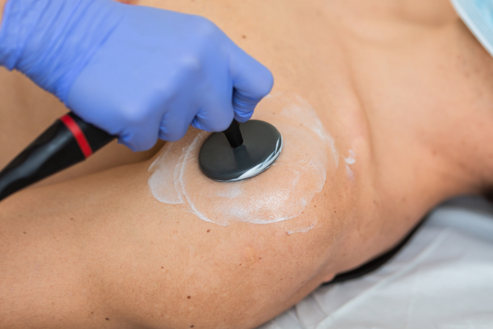 Tratamiento de fisioterapia con tecnología INDIBA